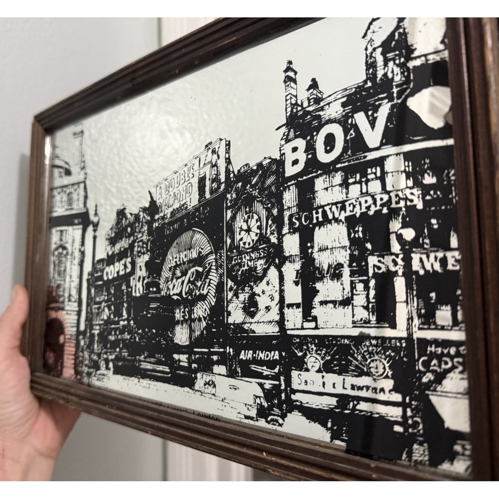2 - Vintage 70s/80s London Bridge Piccadilly Circus Mirror Pub Bar Sign 13" X 9" - Picture 2 of 13